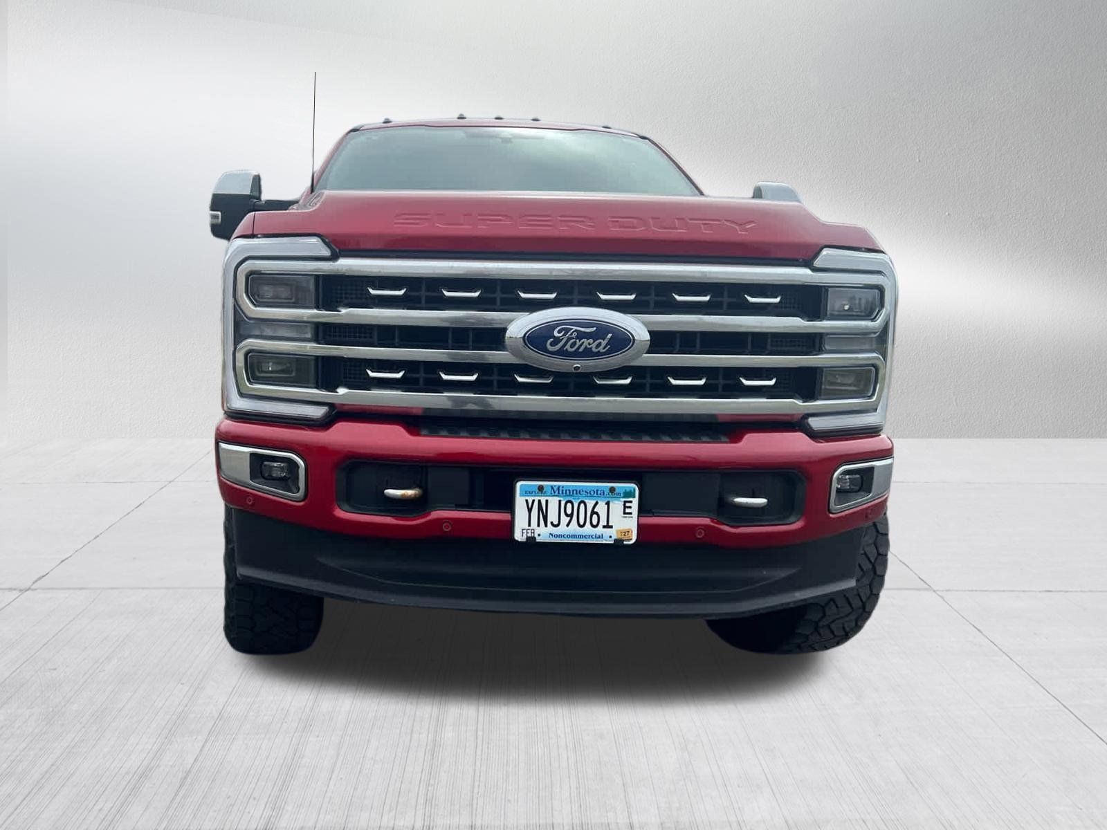 Used 2024 Ford F350 Platinum image 2