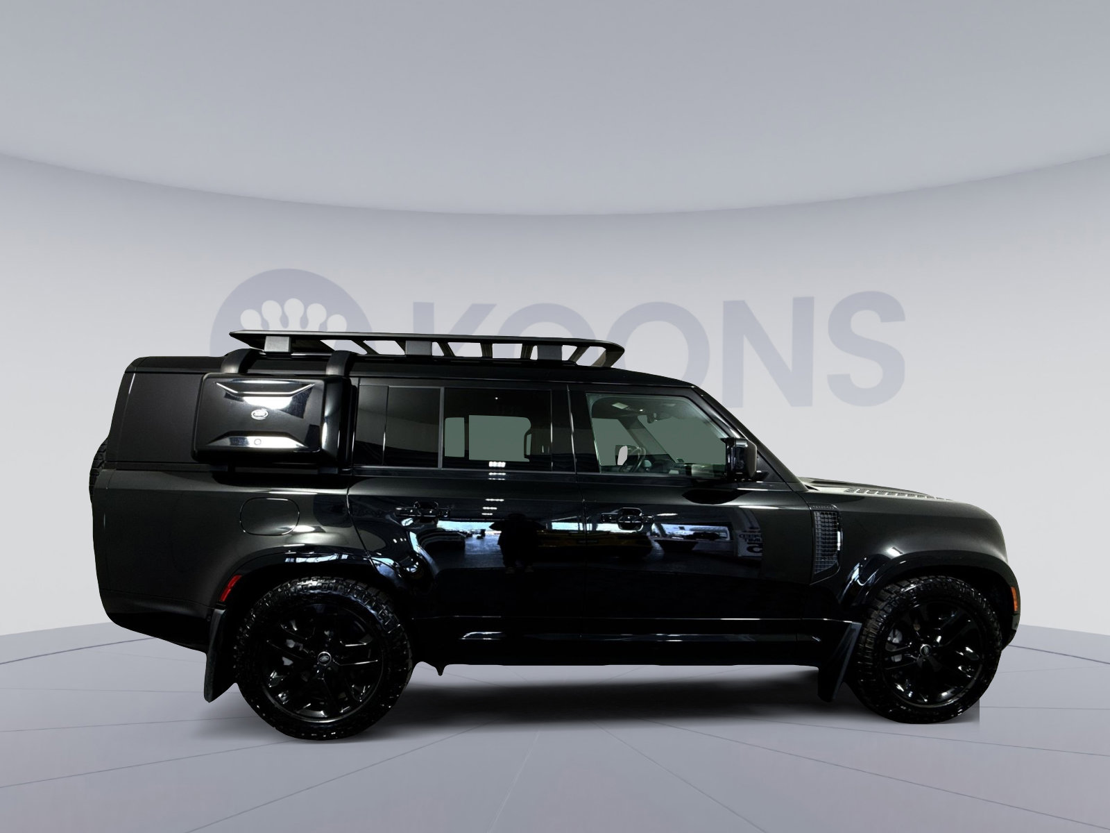 Used 2024 Land Rover Defender 130 Outbound AWD/4WD image 8