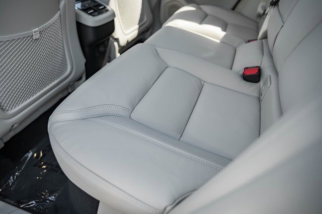 New 2026 Volvo XC60 B5 Ultra w/ Protection Package Premier image 31
