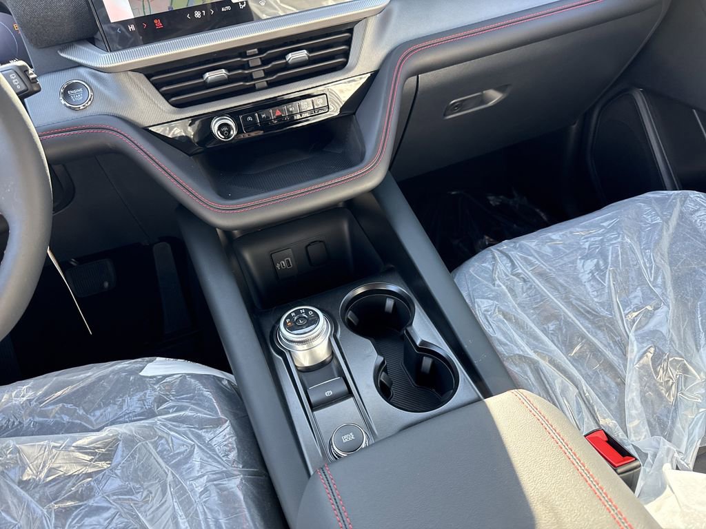 Used 2026 Ford Explorer ST-Line w/ ST-Line Street Pack image 13