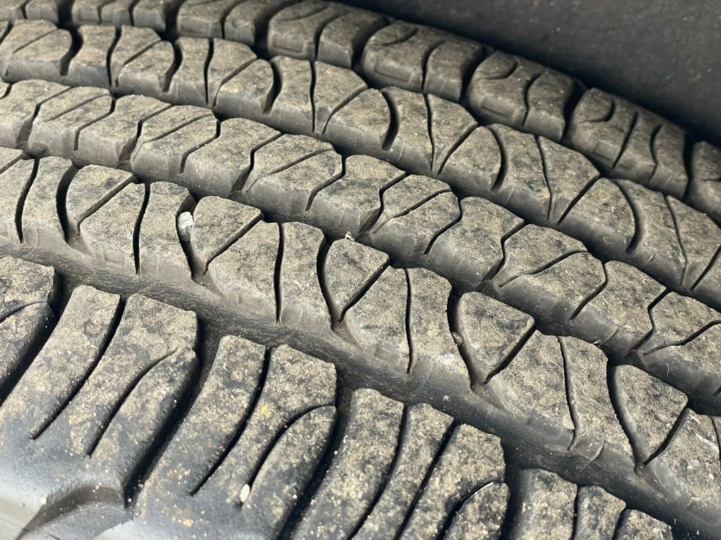 Used 2019 Chevrolet Traverse LT w/ LPO, Cargo Package image 27