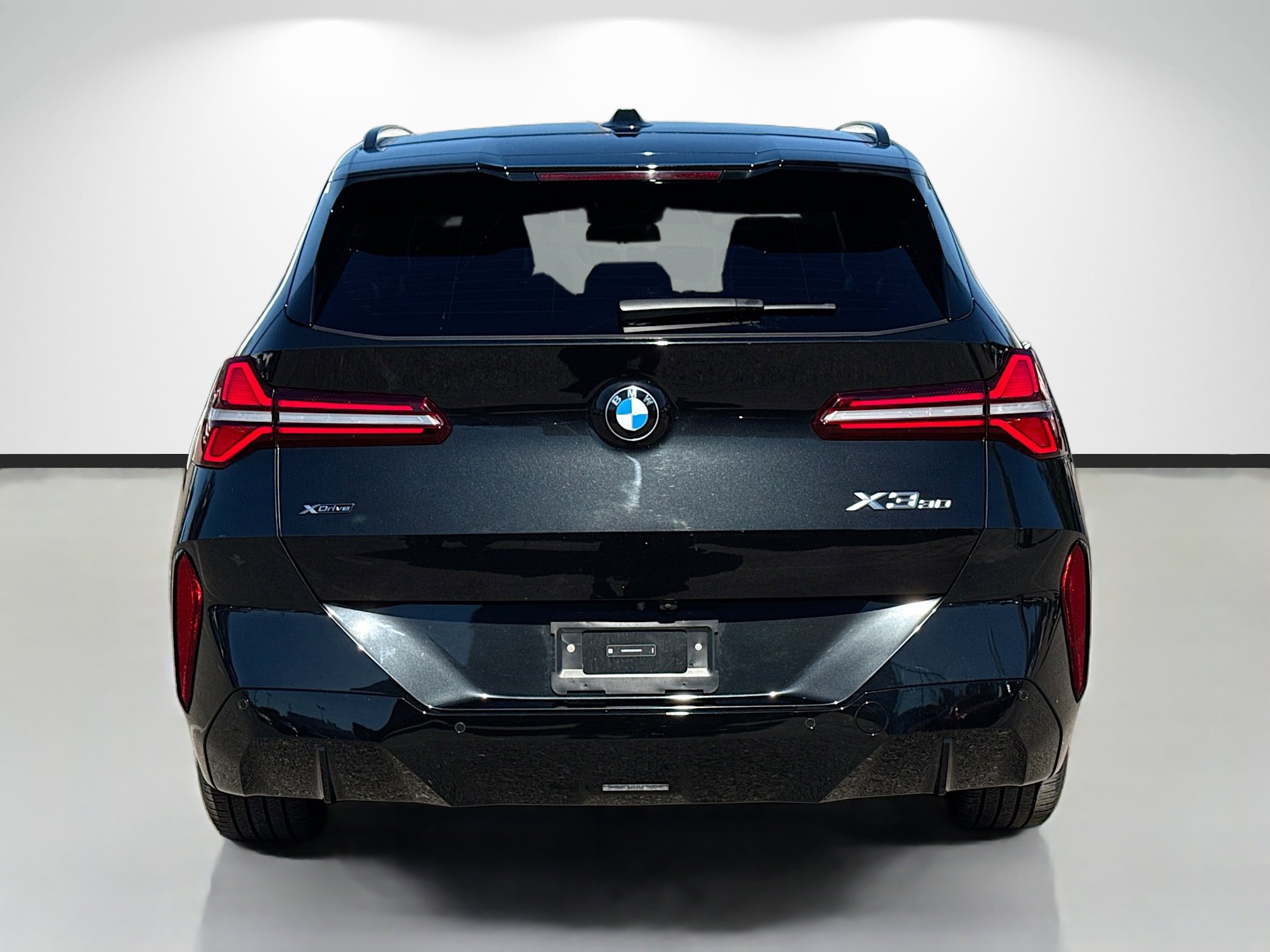 Used 2025 BMW X3 xDrive30i image 4