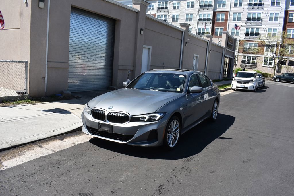 Used 2024 BMW 330e RWD image 3