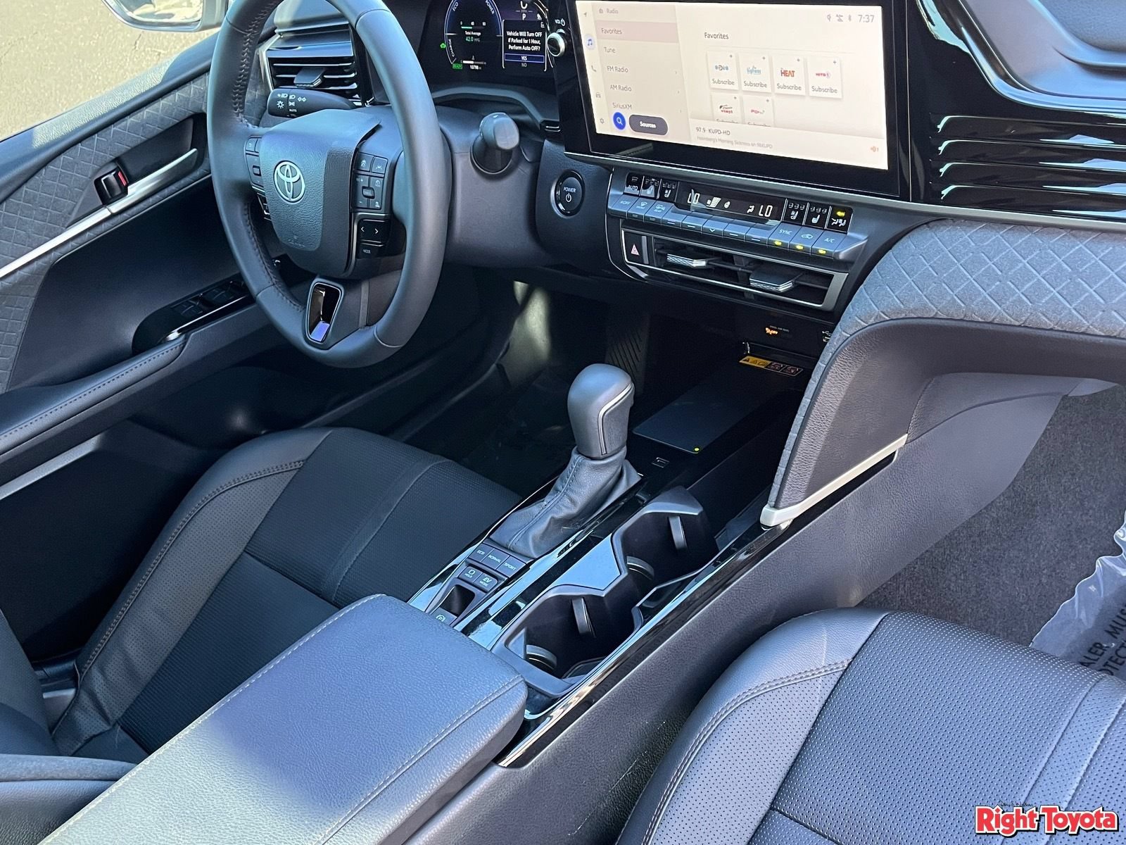 Certified 2025 Toyota Camry XLE w/ Premium Package AWD/4WD image 13