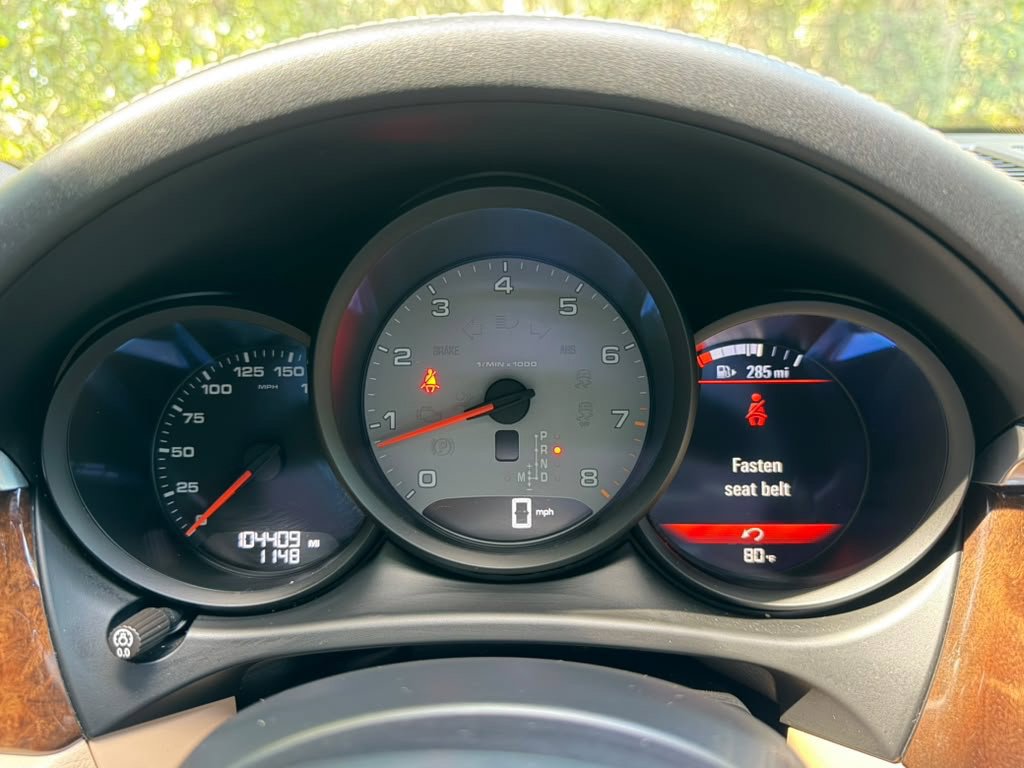 Used 2021 Porsche Macan S AWD/4WD image 9