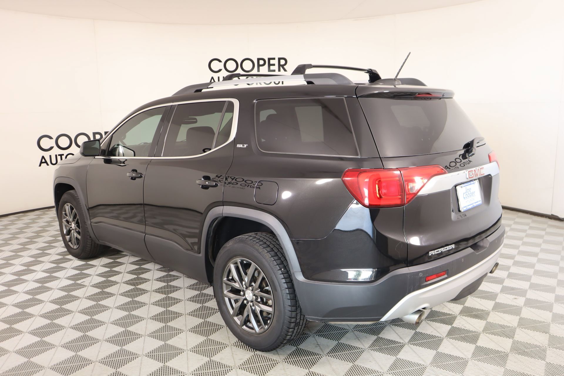 Used 2017 GMC Acadia SLT image 24