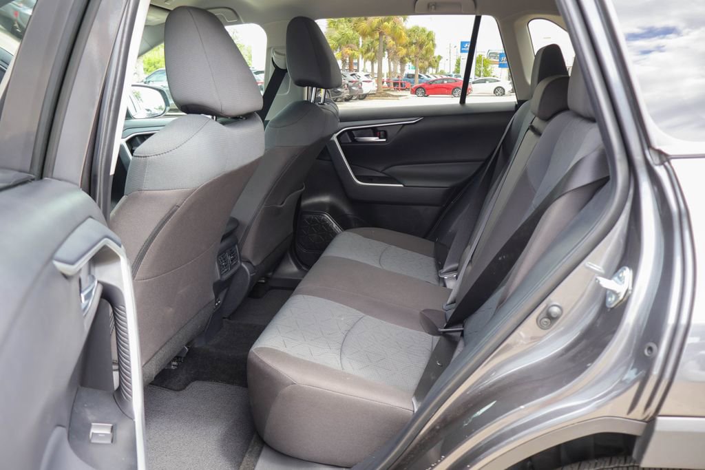 Used 2025 Toyota RAV4 XLE image 10