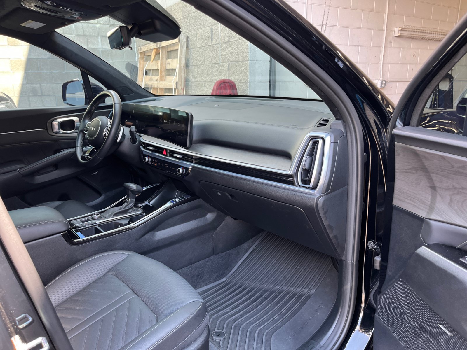 Used 2025 Kia Sorento SX Prestige AWD/4WD image 29