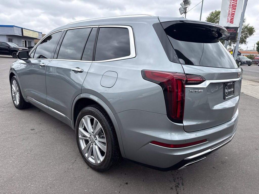 Used 2023 Cadillac XT6 Premium Luxury FWD image 4