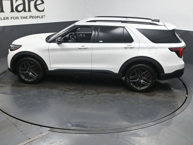 Used 2025 Ford Explorer ST-Line w/ ST-Line Street Pack AWD/4WD image 45