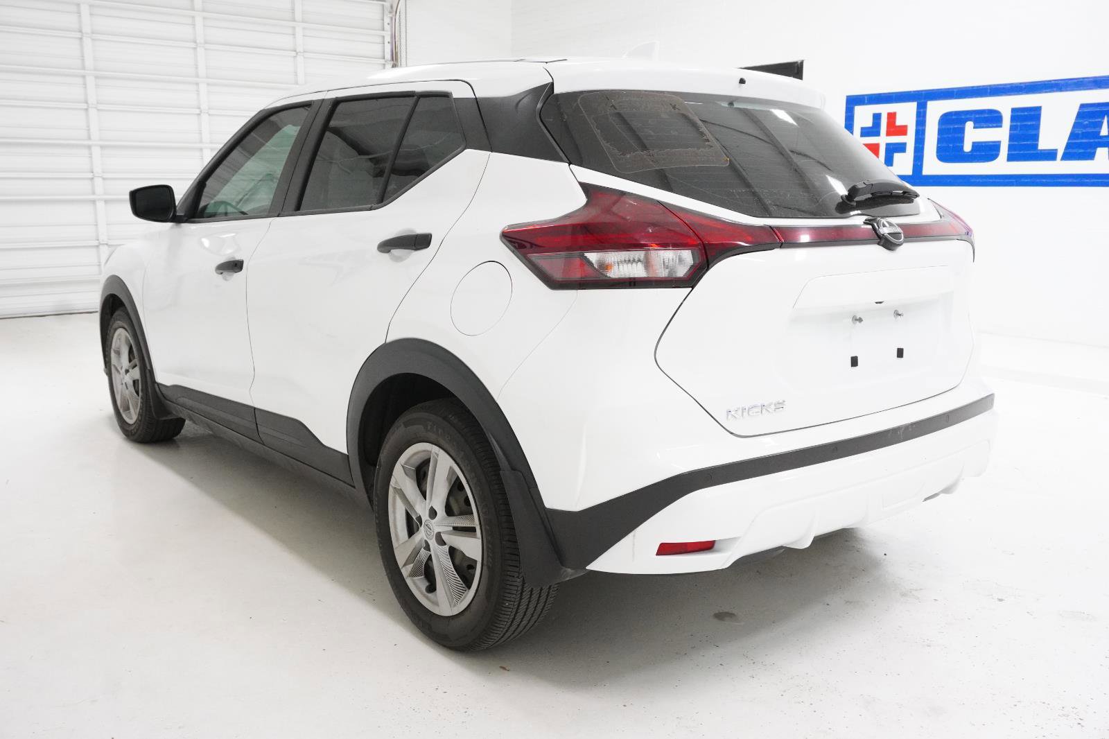 Used 2024 Nissan Kicks S image 7