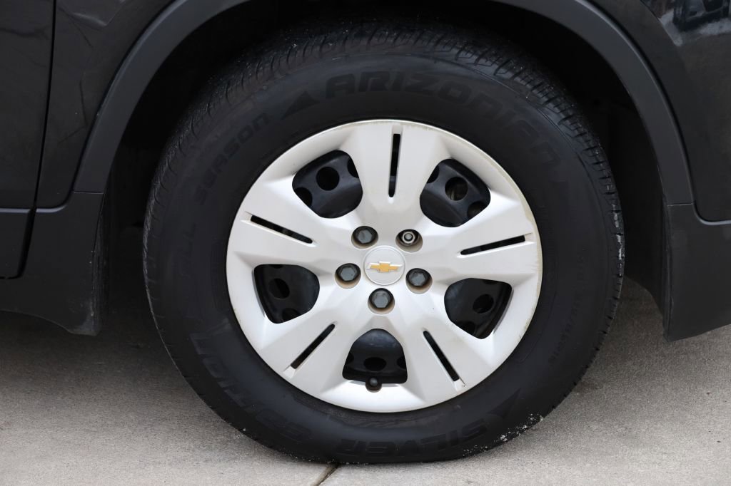 Used 2016 Chevrolet Trax LS image 31