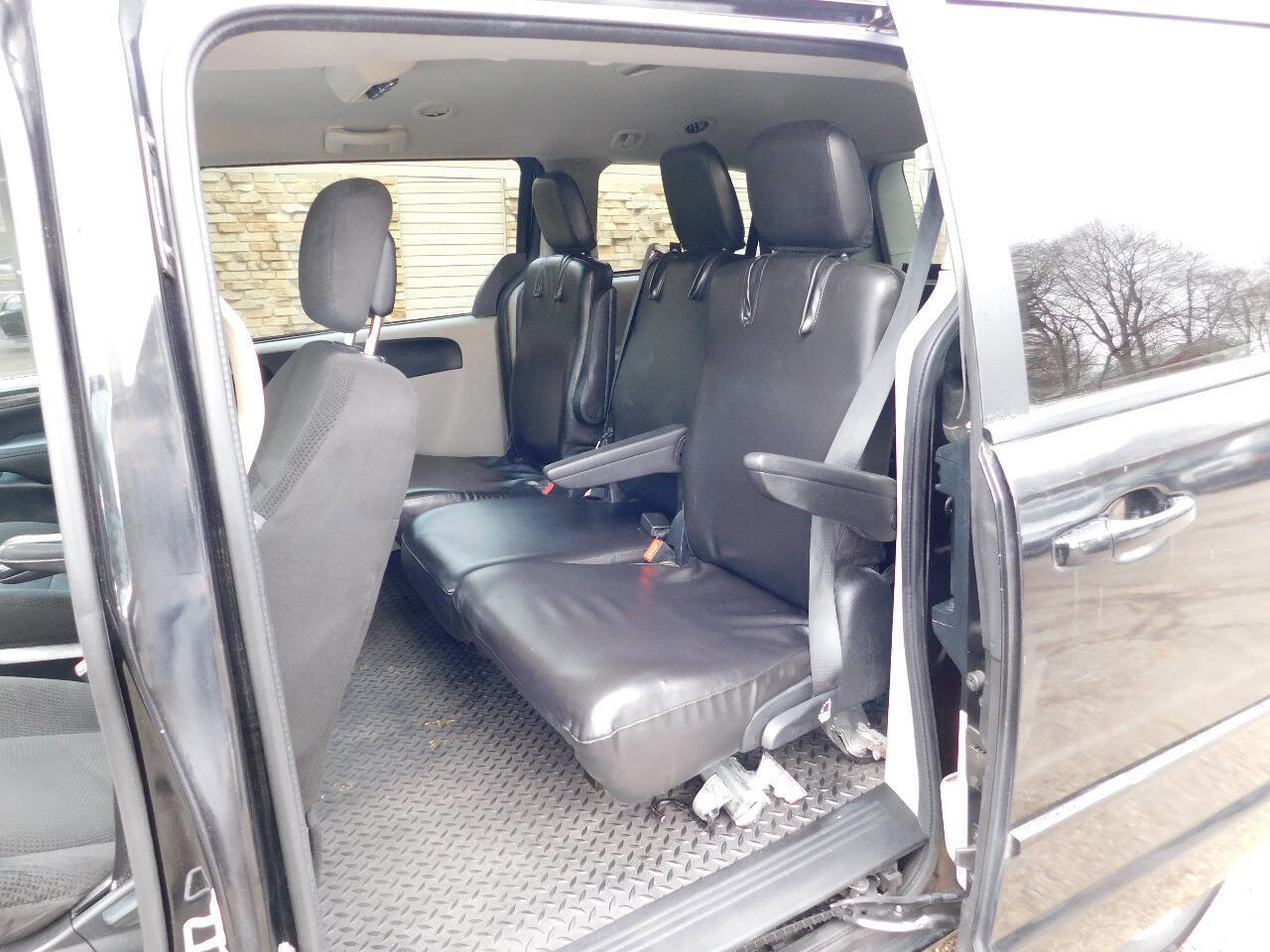 Used 2016 Dodge Grand Caravan SE w/ Quick Order Package 29E SE image 29