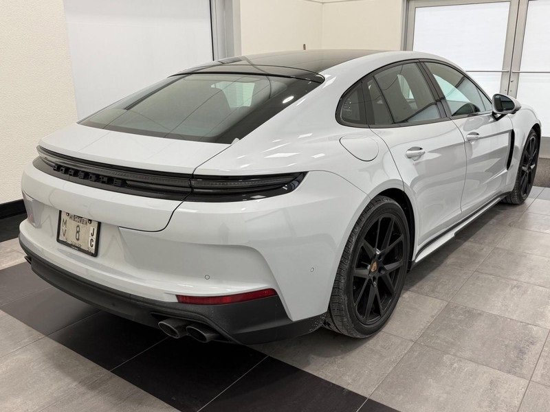 Certified 2026 Porsche Panamera 4 image 7