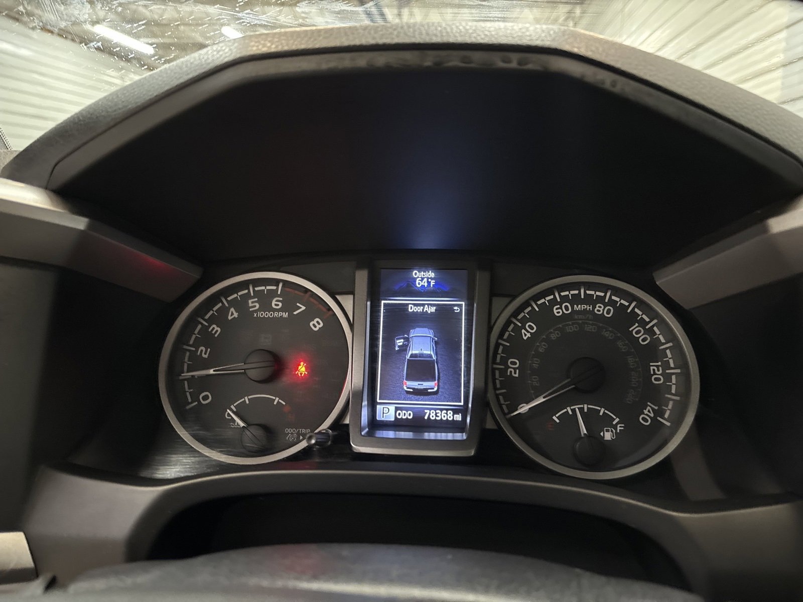 Used 2017 Toyota Tacoma Limited image 17