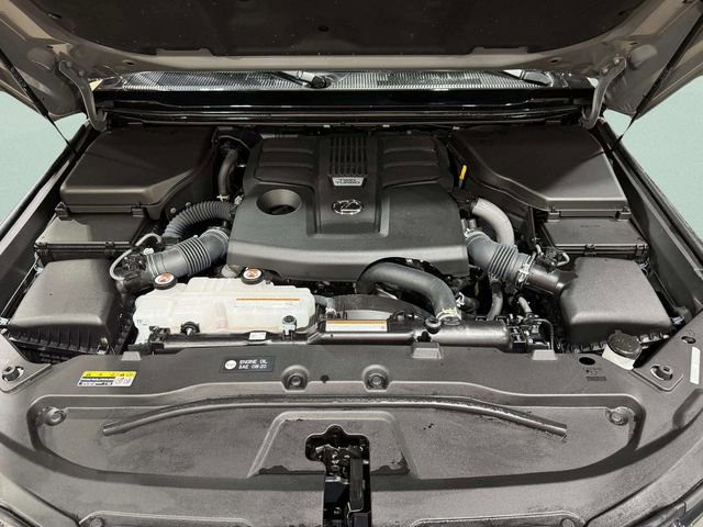 Used 2025 Lexus GX 550 image 32