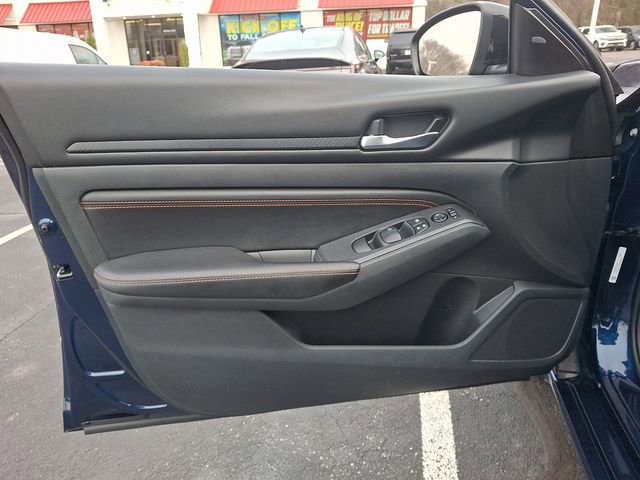 Used 2020 Nissan Altima 2.5 SR image 12