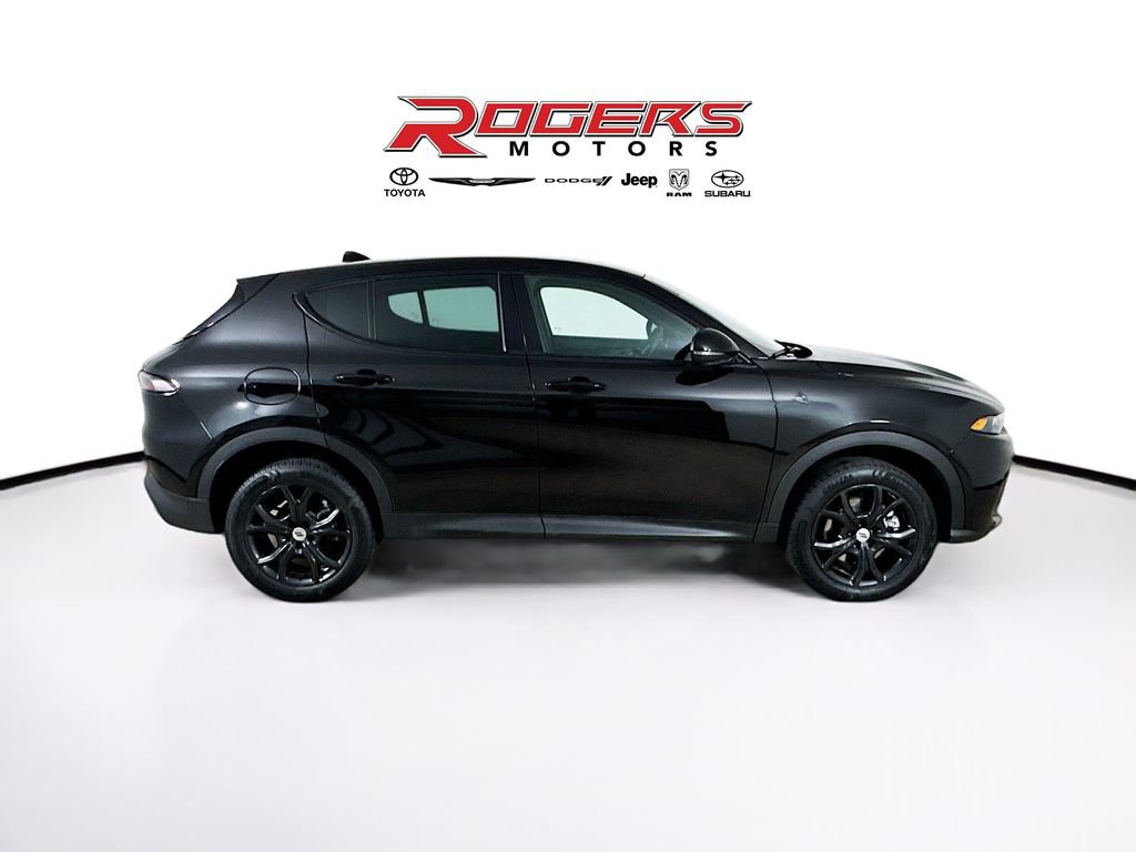 Certified 2024 Dodge Hornet GT w/ GT Blacktop Package AWD/4WD image 9