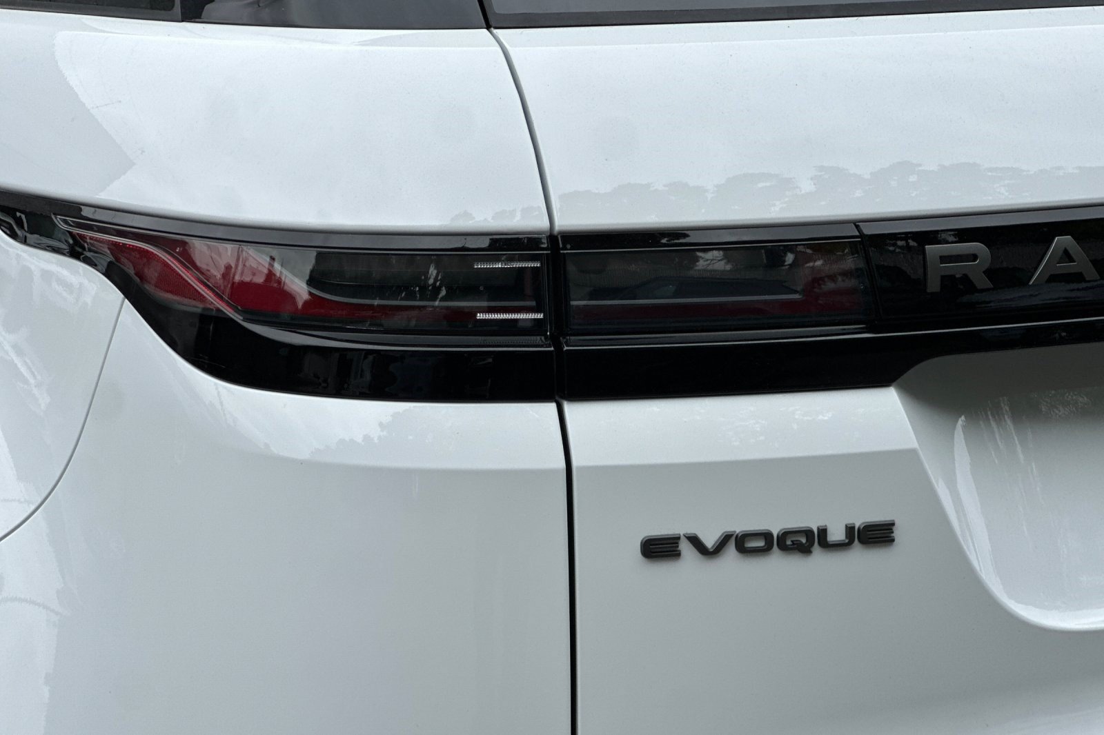 New 2026 Land Rover Range Rover Evoque S AWD/4WD image 23