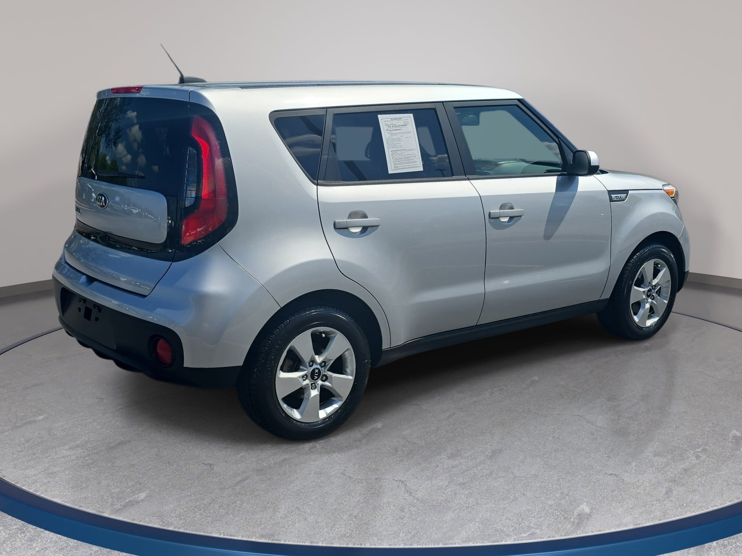 Used 2017 Kia Soul w/ Convenience Package image 5