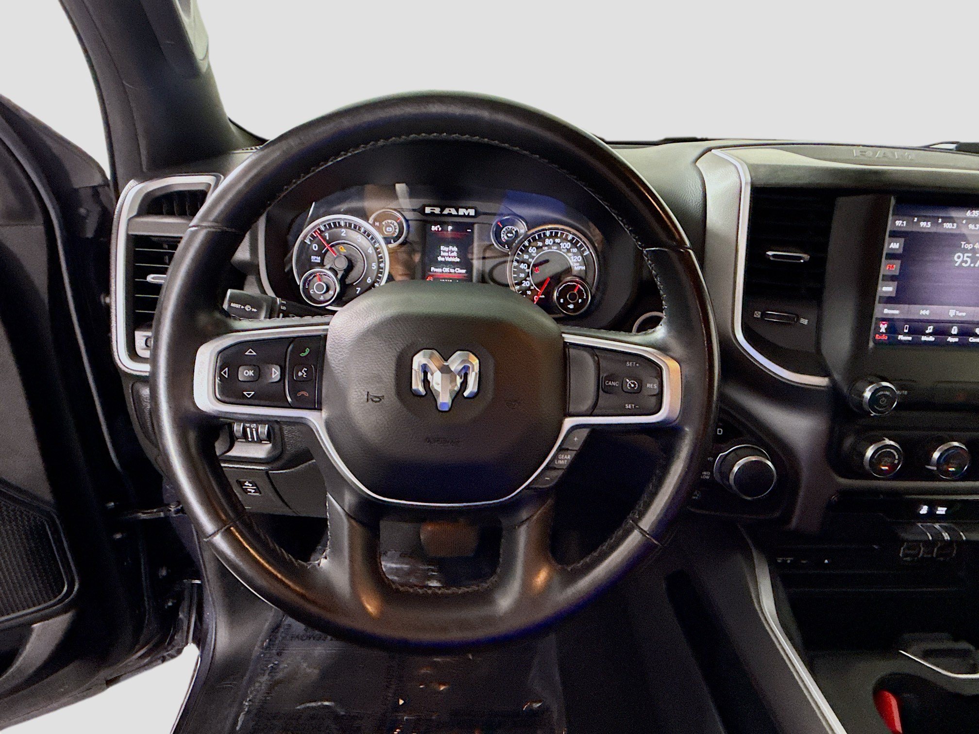 Used 2019 RAM 1500 Big Horn AWD/4WD image 13
