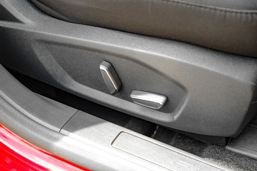 Used 2016 Ford Fusion SE FWD image 36