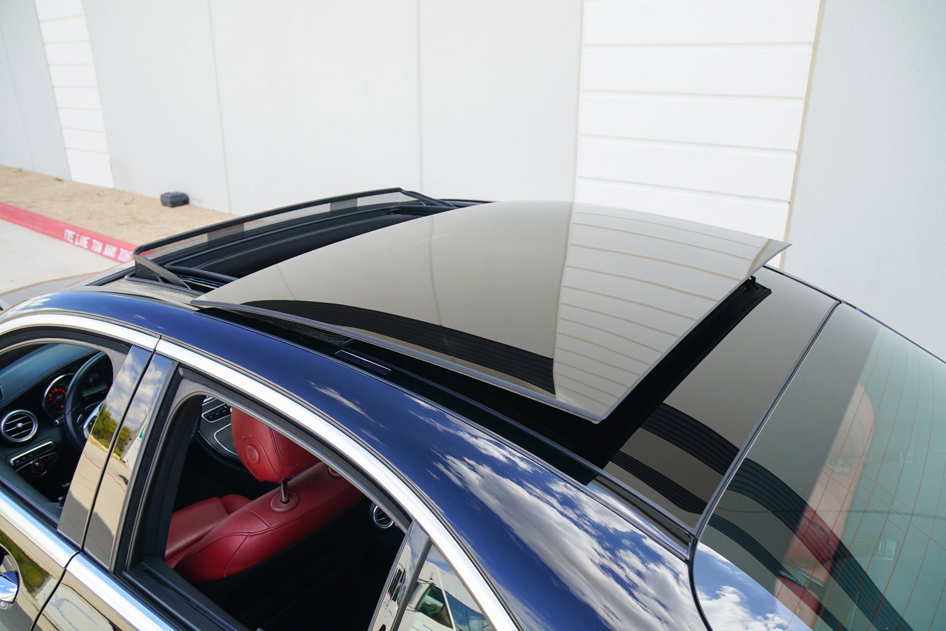 Used 2015 Mercedes-Benz C 400 4MATIC image 7