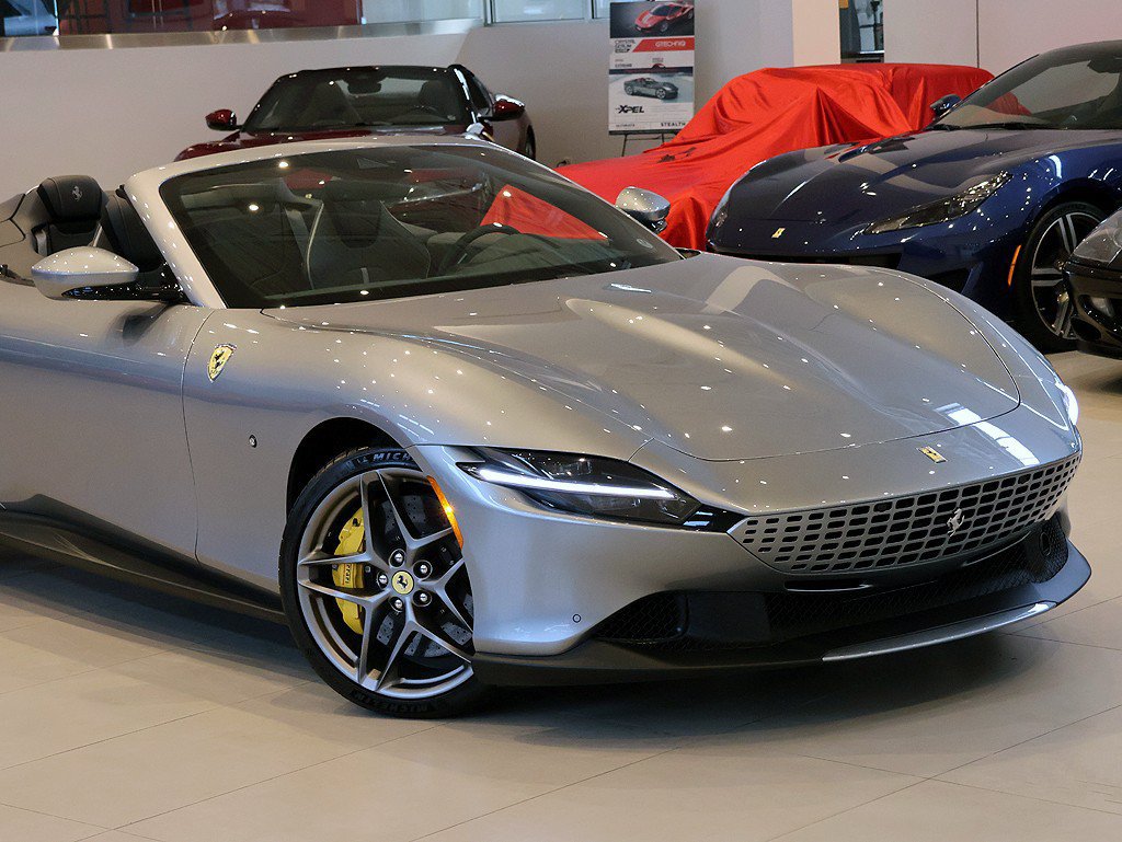 Certified 2026 Ferrari Roma Spider RWD image 7