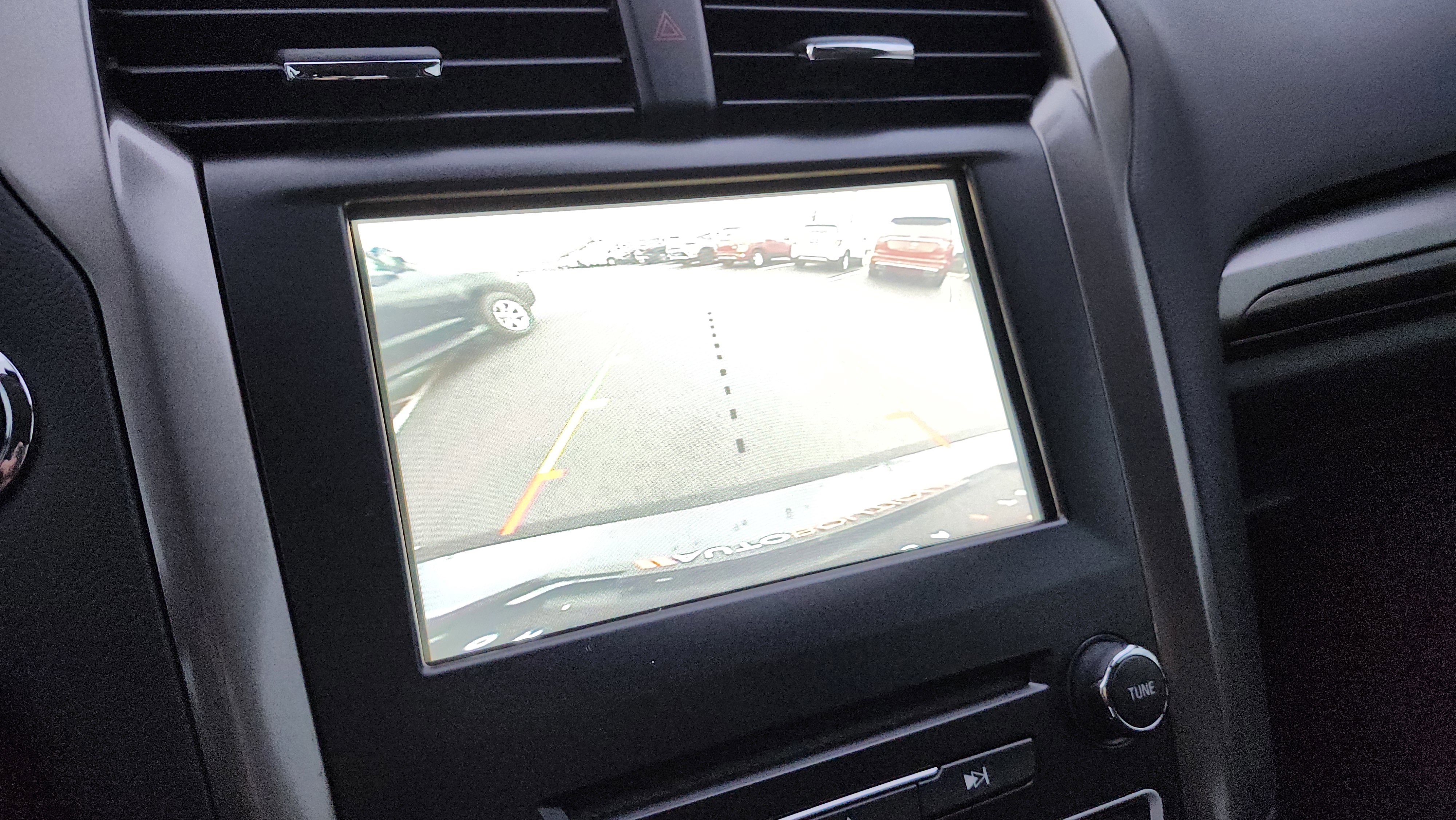 Used 2018 Ford Fusion Energi SE image 2