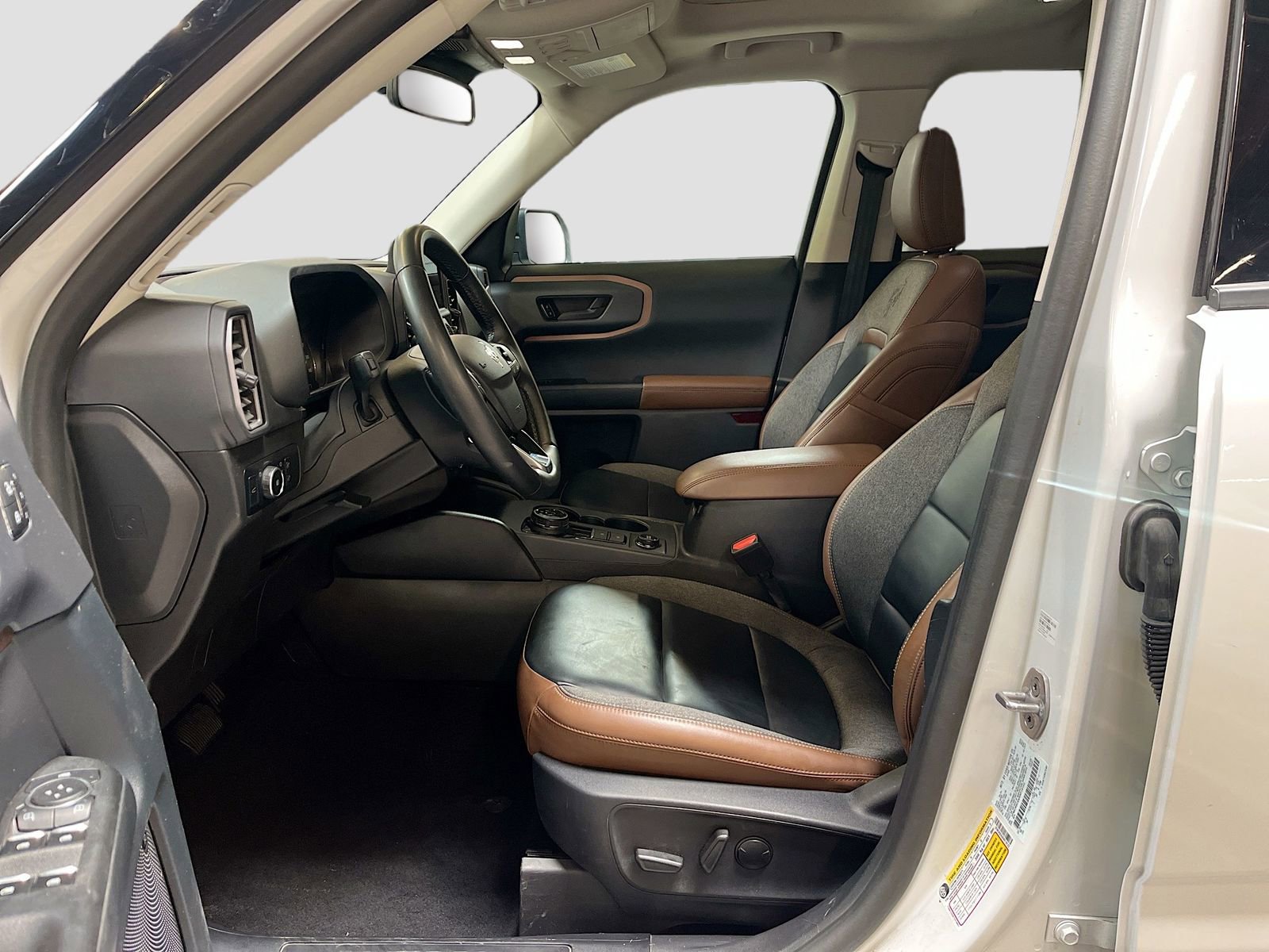 Used 2024 Ford Bronco Sport Outer Banks w/ Tech Package image 21