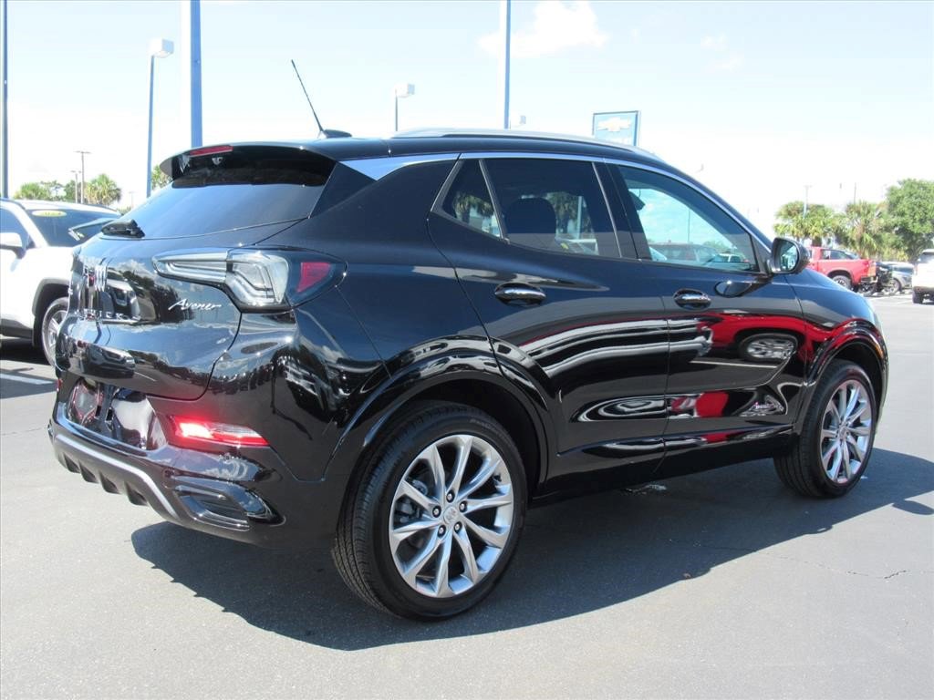 Certified 2024 Buick Encore GX Avenir w/ Avenir Technology Package AWD/4WD image 5