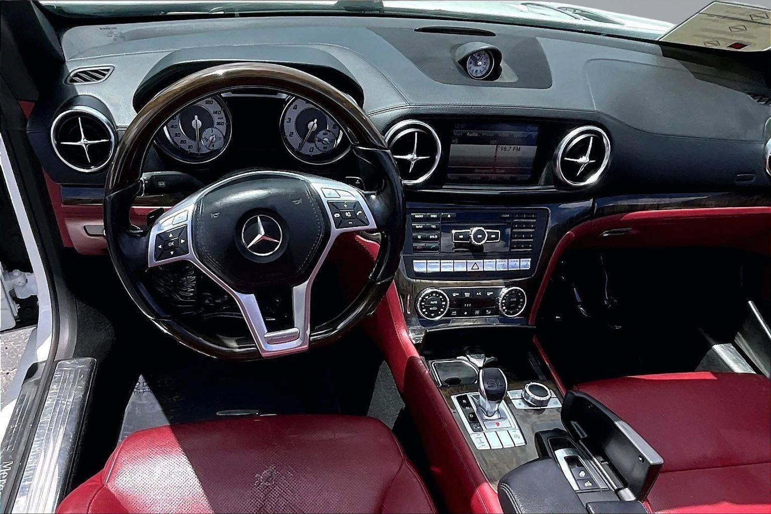 Used 2016 Mercedes-Benz SL 400 image 8