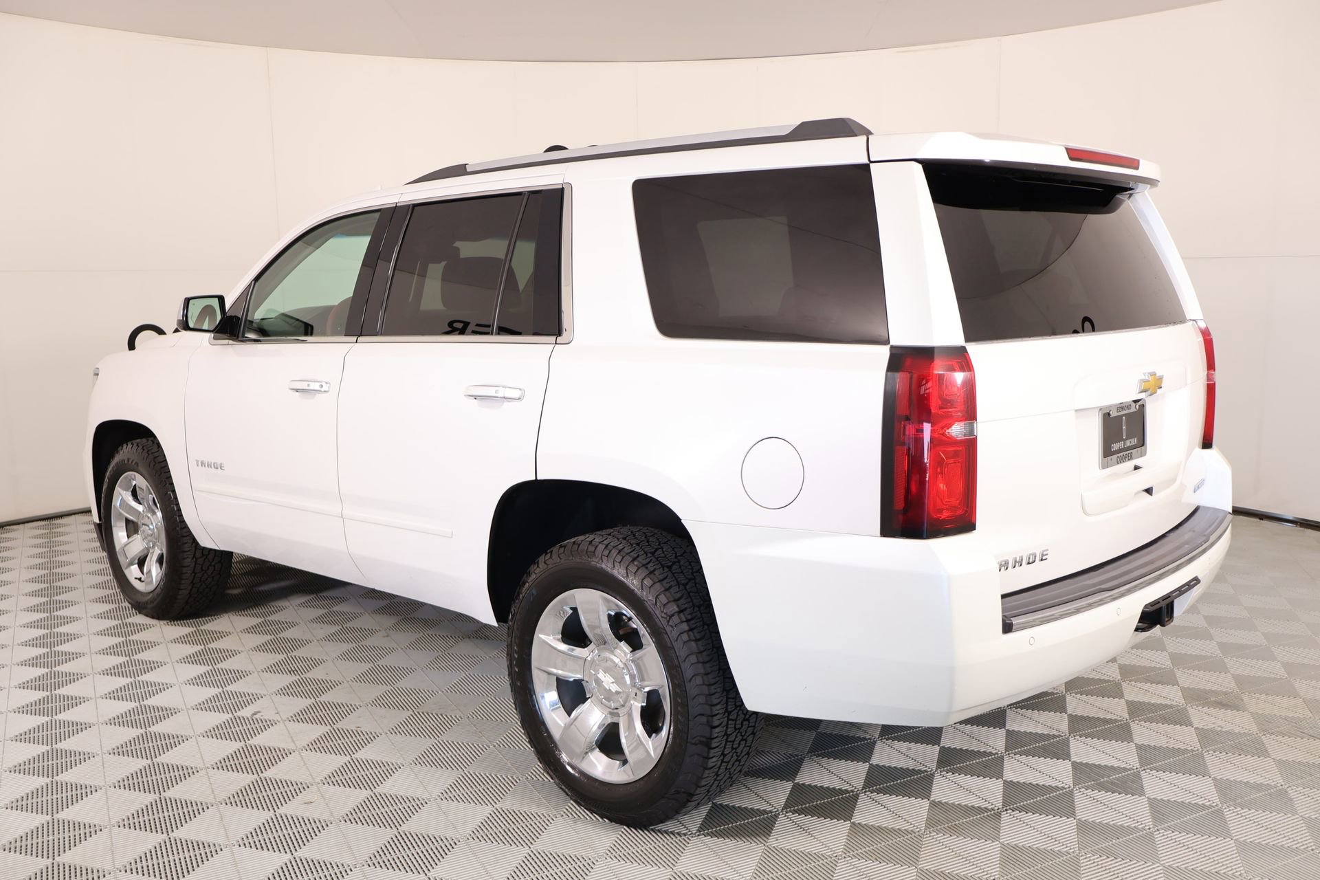 Used 2017 Chevrolet Tahoe Premier RWD image 25