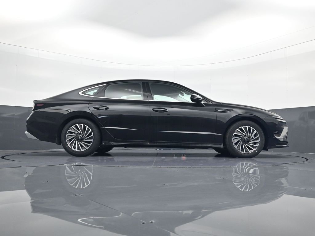 Certified 2025 Hyundai Sonata SEL FWD image 24