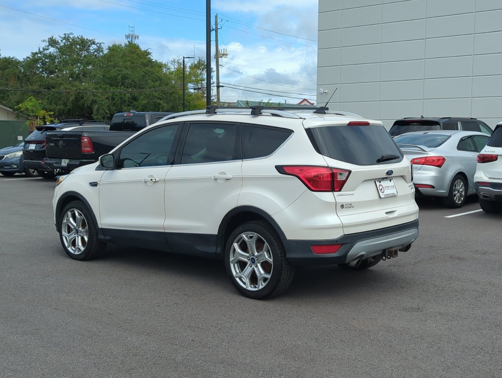Used 2019 Ford Escape Titanium AWD/4WD image 5