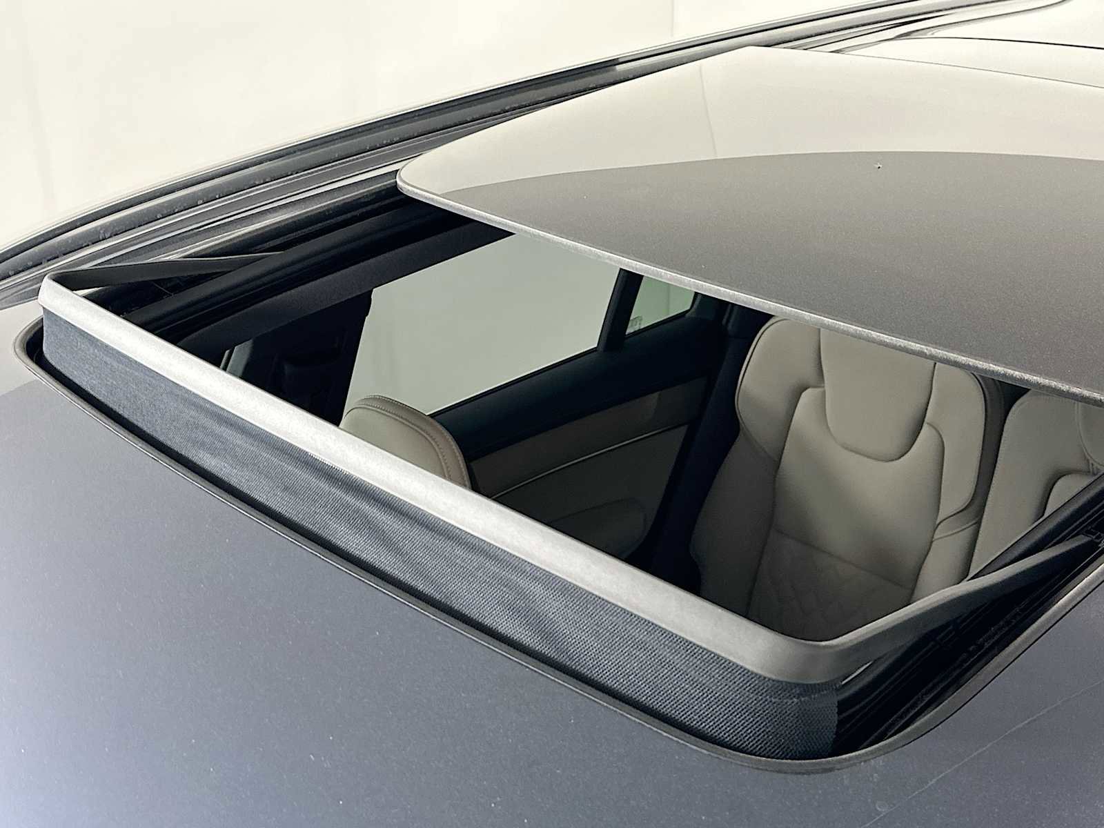 New 2026 Volvo XC90 B5 Plus image 20