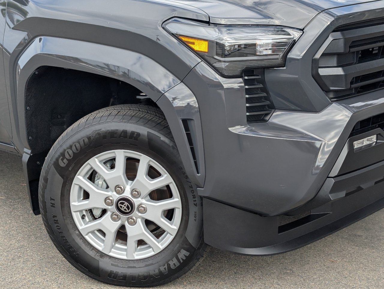 Used 2026 Toyota Tacoma SR5 RWD image 10