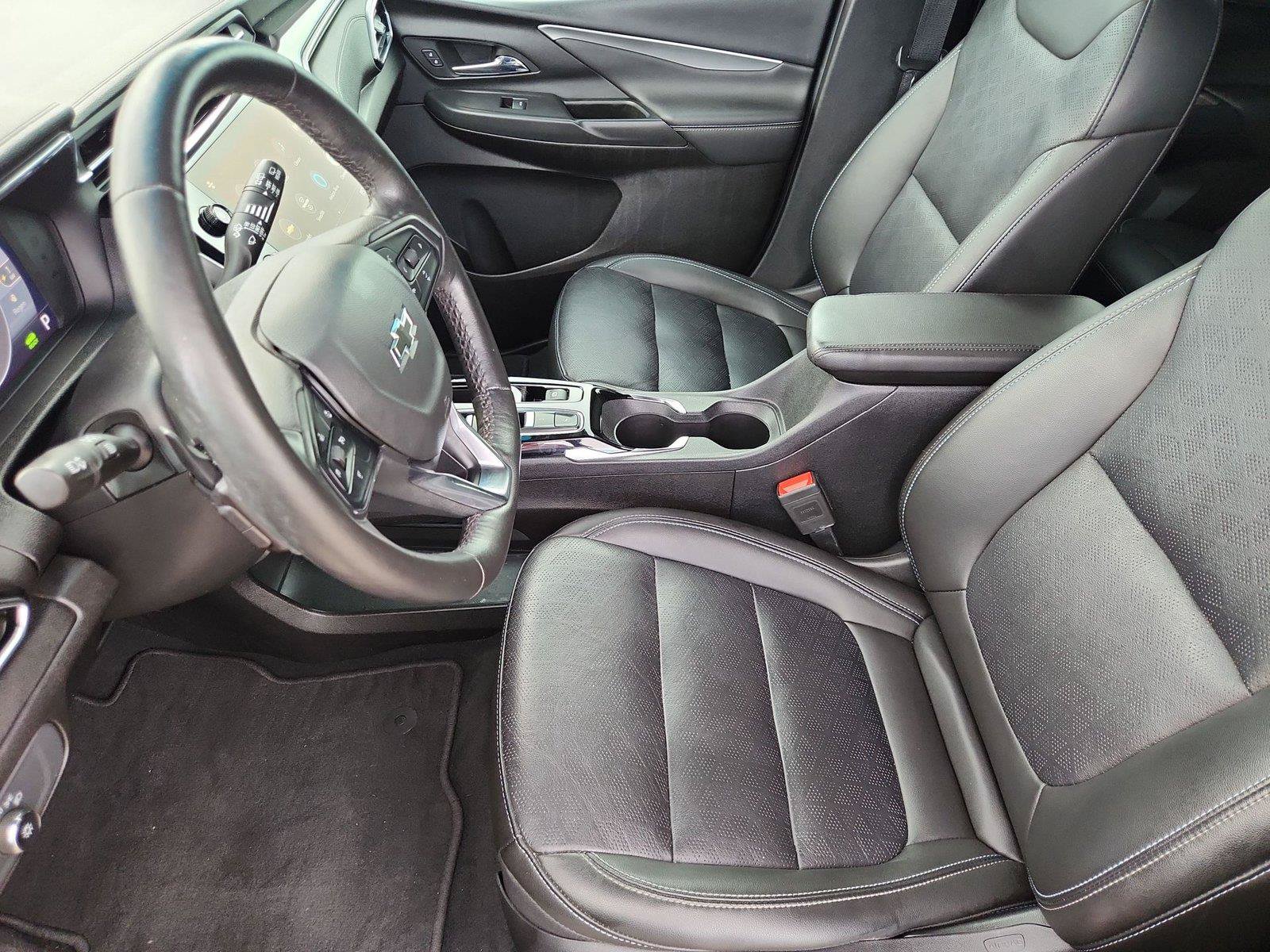 Used 2023 Chevrolet Bolt LT w/ Infotainment Package FWD image 18
