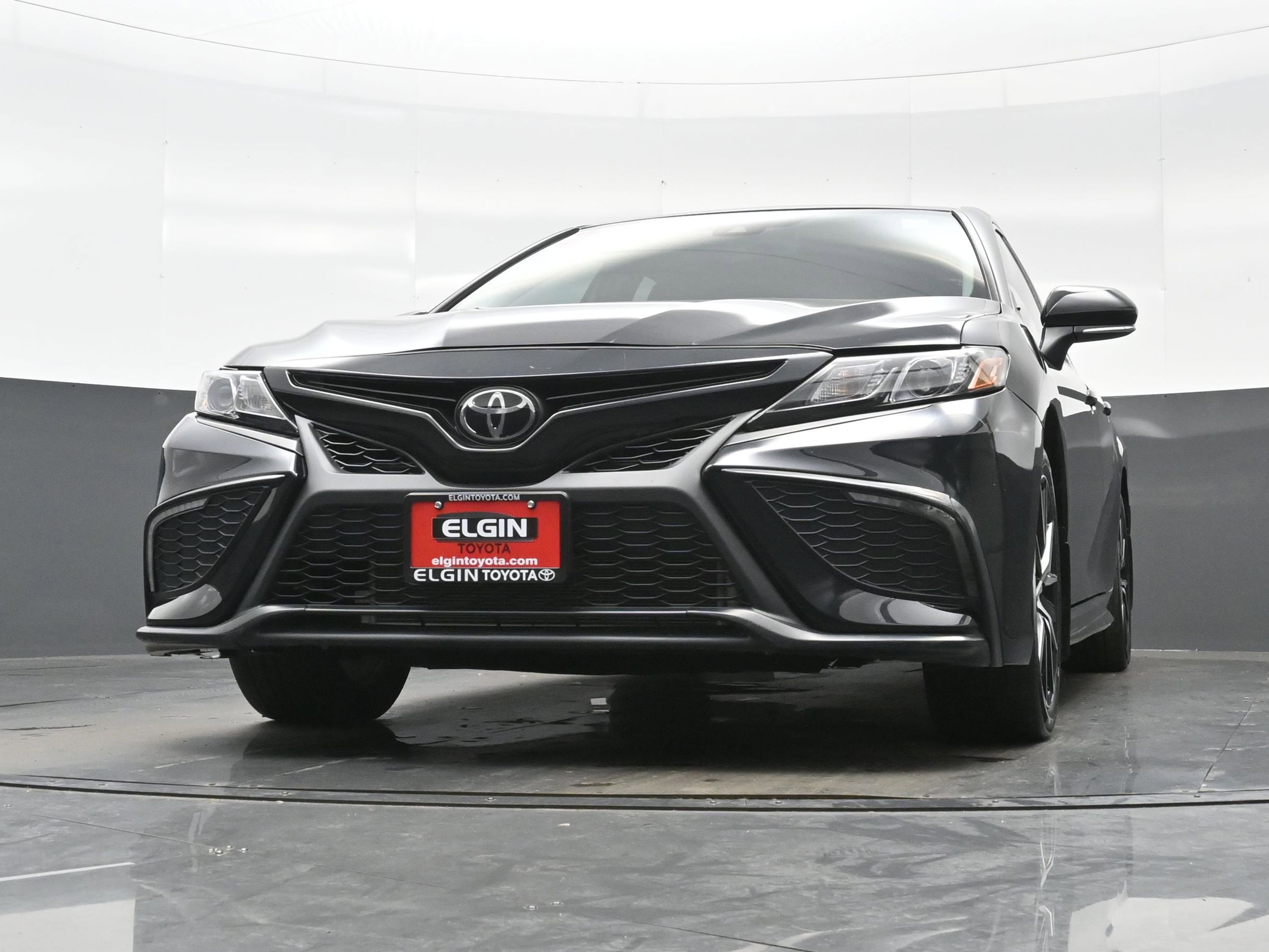 Used 2024 Toyota Camry SE FWD image 25