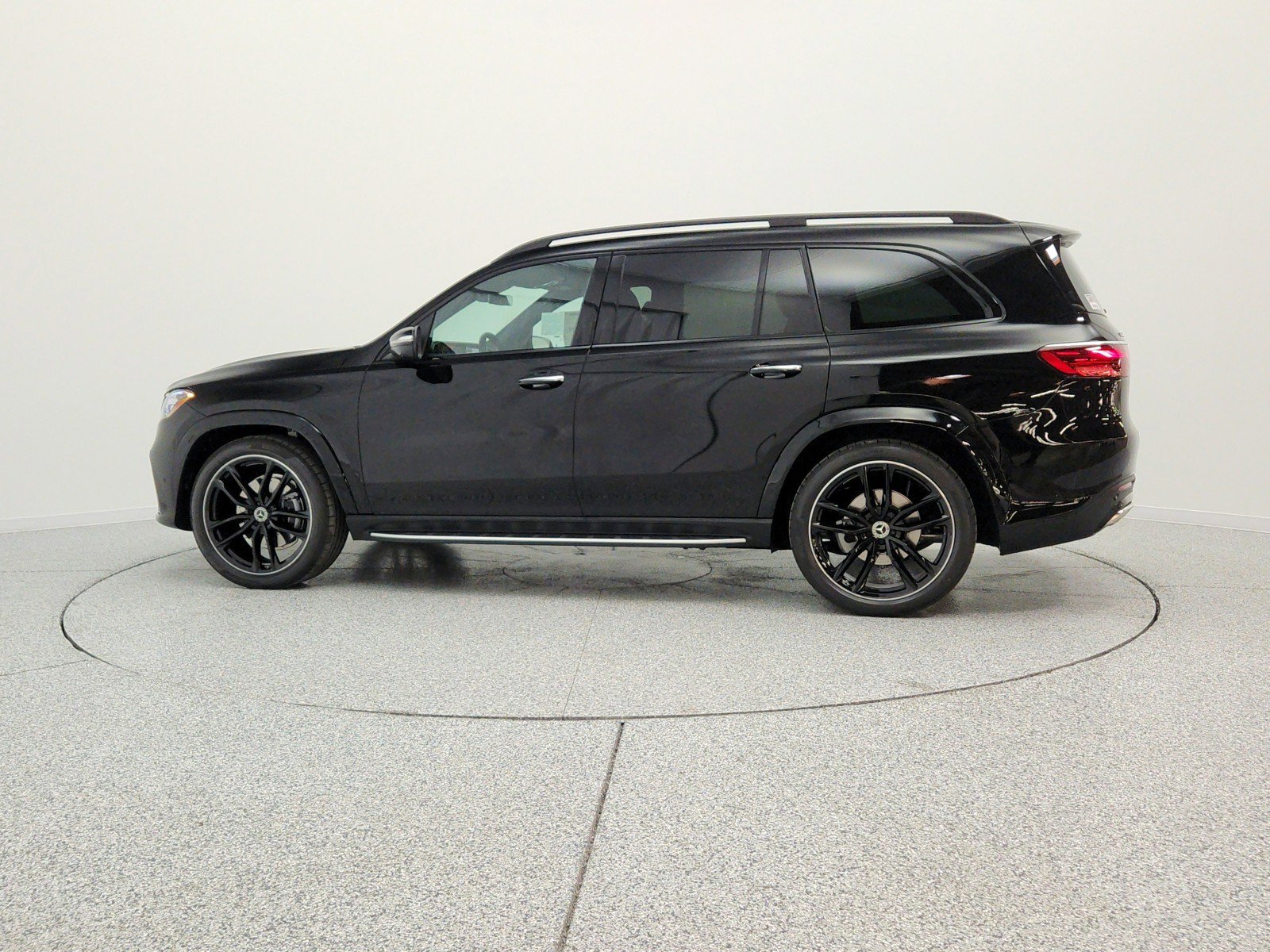New 2026 Mercedes-Benz GLS 580 4MATIC image 8