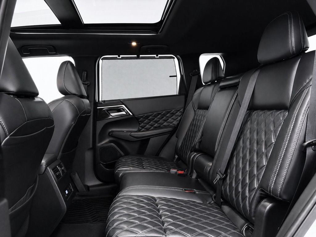 Used 2023 Mitsubishi Outlander SEL Black Edition AWD/4WD image 18