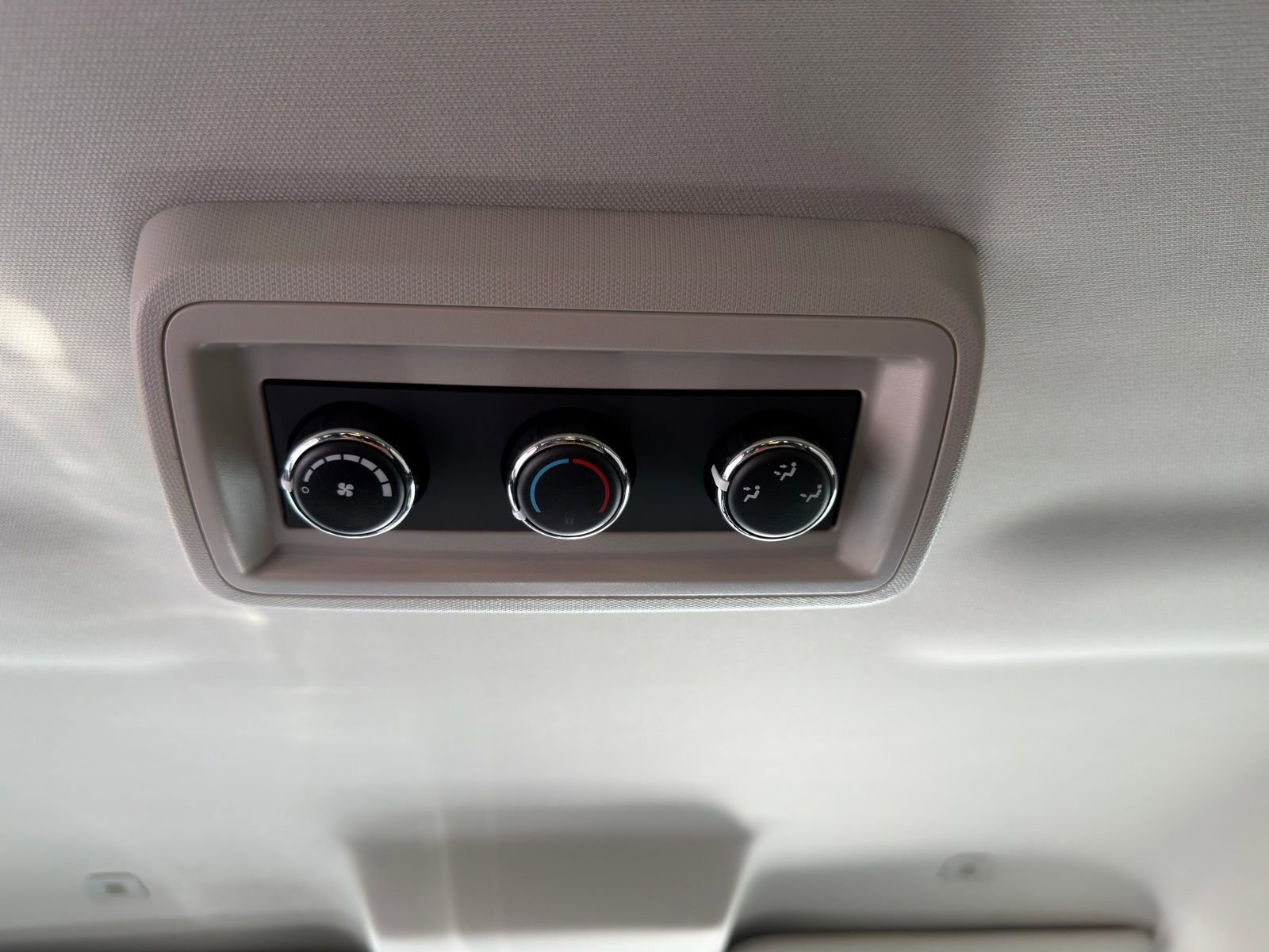 Used 2019 Dodge Journey SE w/ Premium Group FWD image 26