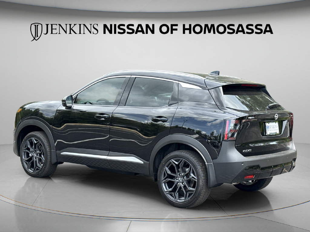 New 2026 Nissan Kicks SR FWD image 7