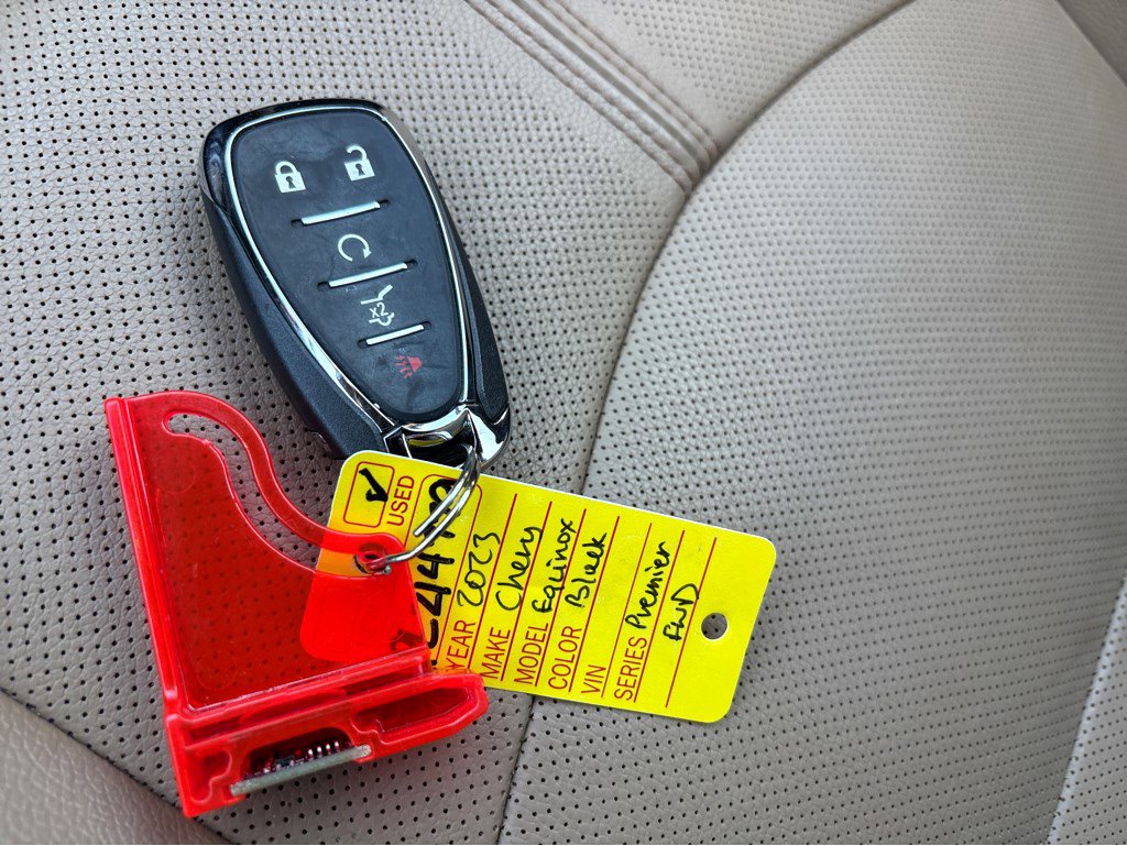 Certified 2023 Chevrolet Equinox Premier FWD image 32