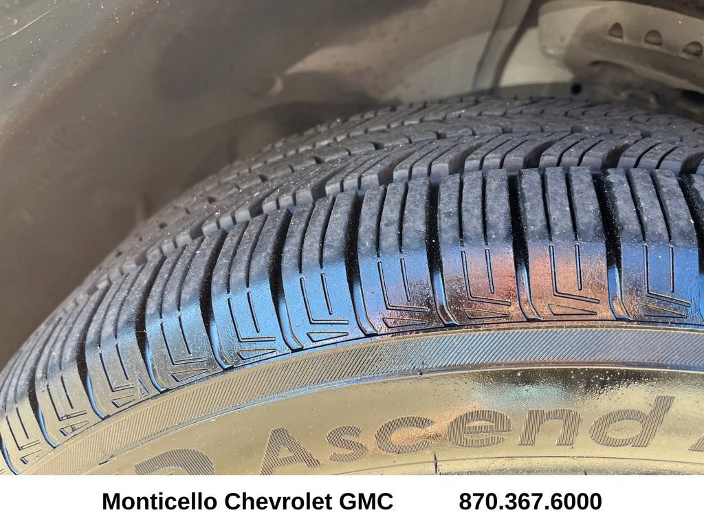 Used 2024 Chevrolet Trax LS FWD image 28