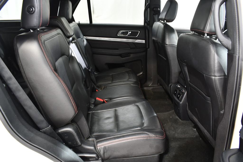 Used 2018 Ford Explorer Sport AWD/4WD image 19