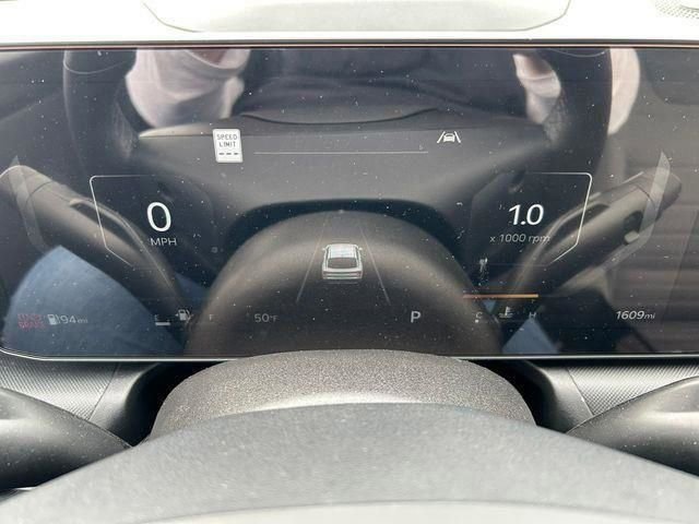 Used 2025 Kia K4 EX image 41