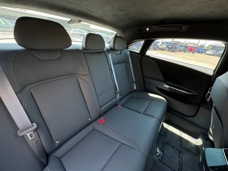 Used 2023 Lucid Air Pure AWD/4WD image 17