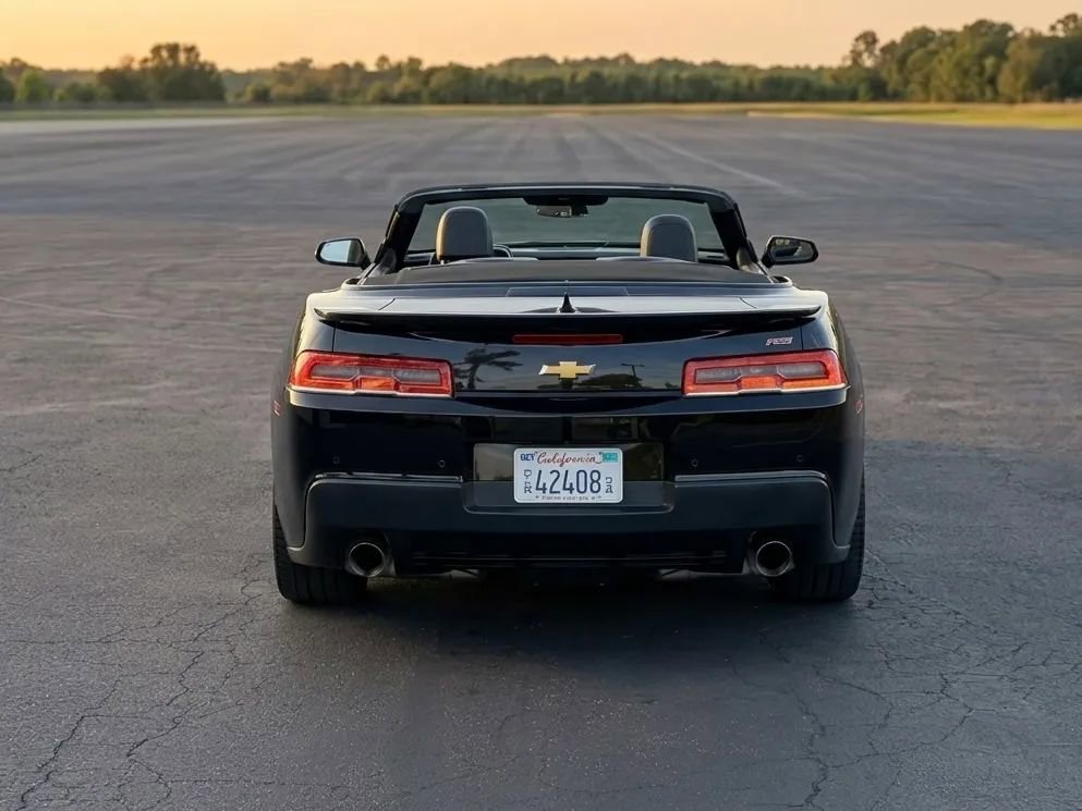Used 2015 Chevrolet Camaro LT w/ RS Package RWD image 5