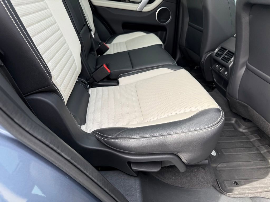 Used 2022 Land Rover Discovery Sport S R-Dynamic image 41